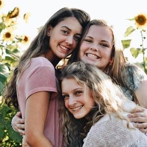 Meet your Posher, Ally